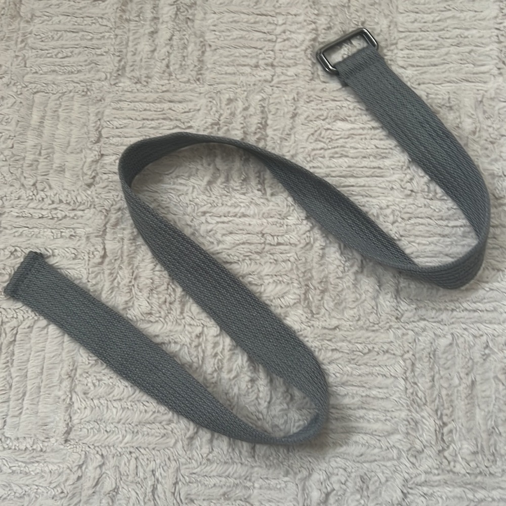 Grey canvas belt Size Small/Med See pics for measurements - 31”-34" Waist, New